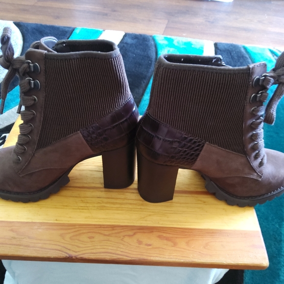 Gibson Latimer size 6.5.M - Picture 4 of 8